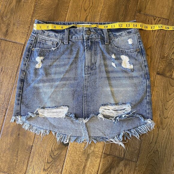 Vintage Havana Denim Mini Skirt Distressed Destroyed size 25 Medium Wash - Picture 3 of 5